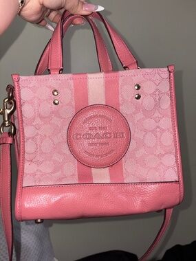 Coach field tote 22